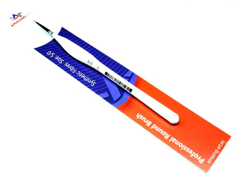 TRIANGULAR BRUSH WITH A ROUND SYNTHETIC HANDLE 5/0 TRIANGULAR BRUSH WITH A ROUND SYNTHETIC HANDLE 5/0