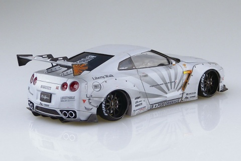 AOSHIMA 05403 - NISSAN R35 LB WORKS V2 1/24